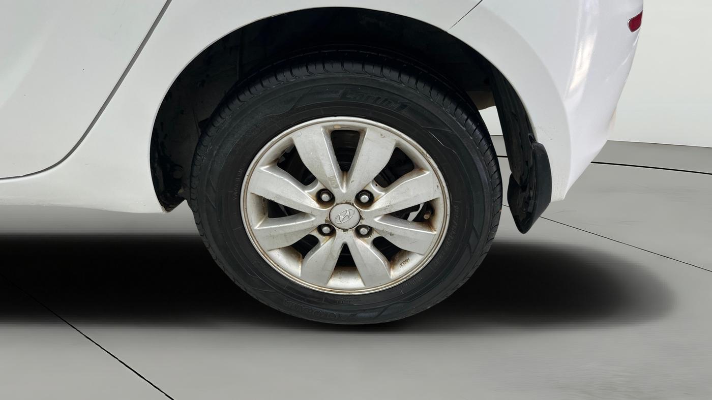 2013 Hyundai i20 SPORTZ 1.4 CRDI, Diesel, Manual, 1,30,474 km, Left Rear Wheel