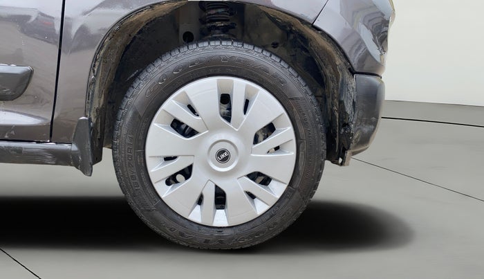 2021 Maruti S PRESSO VXI+, Petrol, Manual, 64,045 km, Right Front Wheel