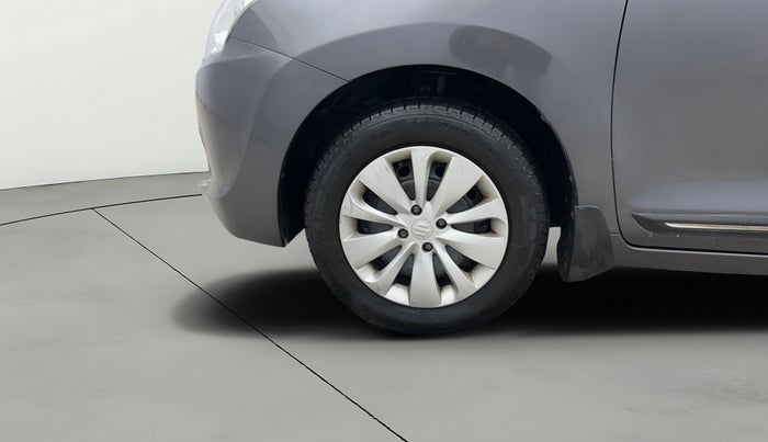 2016 Maruti Baleno DELTA PETROL 1.2, Petrol, Manual, 82,372 km, Left Front Wheel