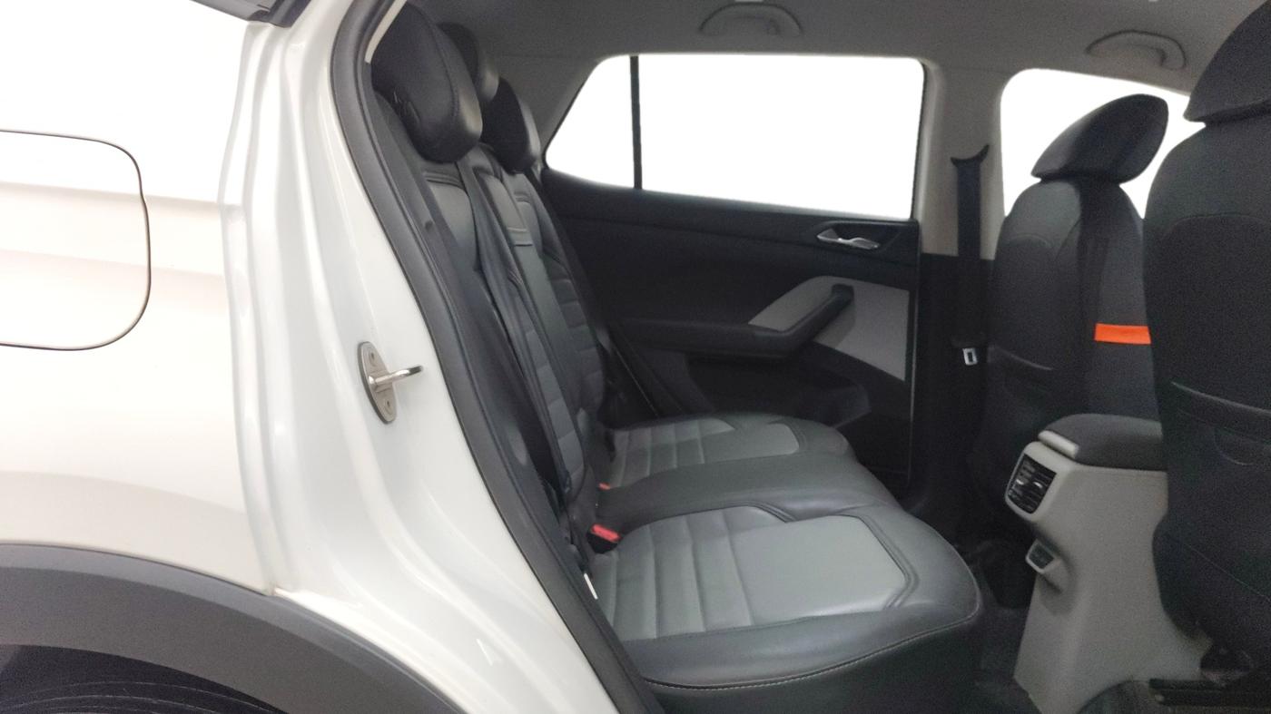 2024 Skoda KUSHAQ AMBITION 1.0L TSI MT, Petrol, Manual, 41,005 km, Right Side Rear Door Cabin