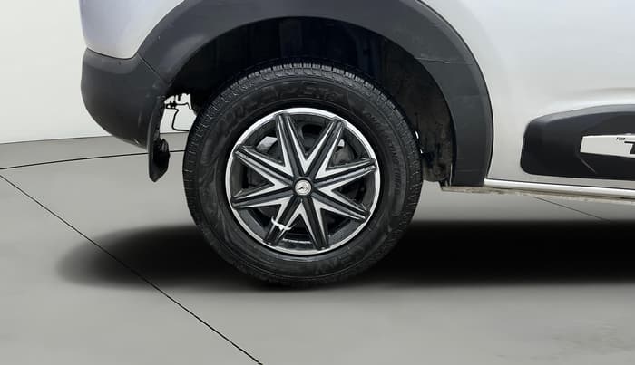 2022 Renault TRIBER RXT, Petrol, Manual, 83,843 km, Right Rear Wheel