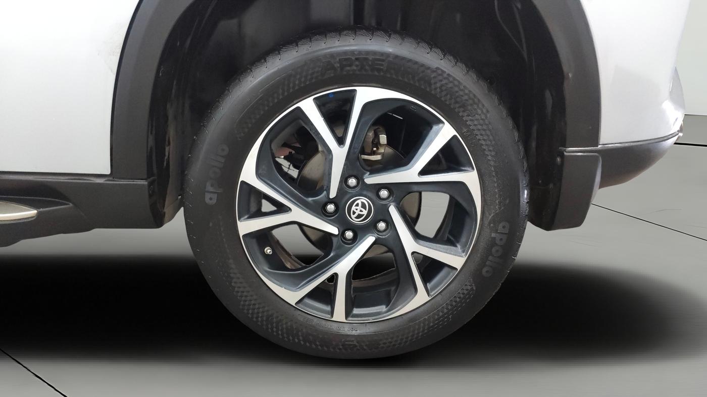 2023 Toyota URBAN CRUISER HYRYDER V HYBRID, Hybrid, Automatic, 77,333 km, Left Rear Wheel