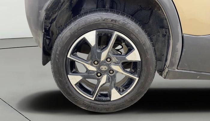 2022 Tata PUNCH ACCOMPLISHED AMT, Petrol, Automatic, 68,141 km, Right Rear Wheel