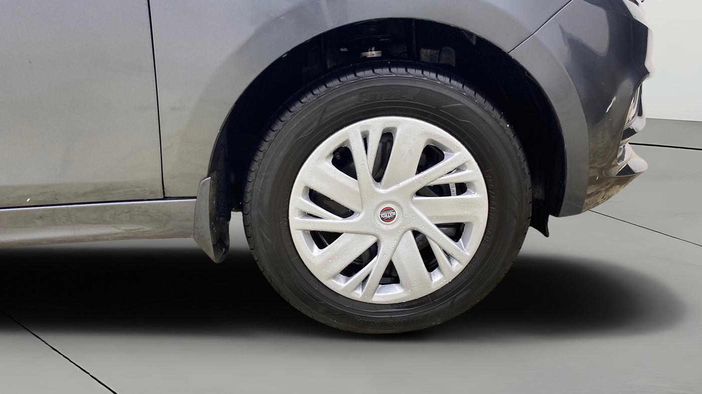 2022 Tata TIGOR XZ PLUS CNG, CNG, Manual, 1,49,312 km, Right Front Wheel