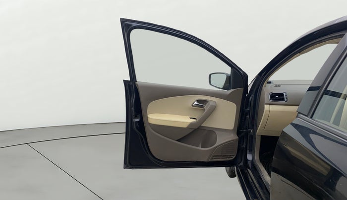 2012 Skoda Rapid ELEGANCE 1.6 MPI MT, Petrol, Manual, 1,04,264 km, LHS Front Door