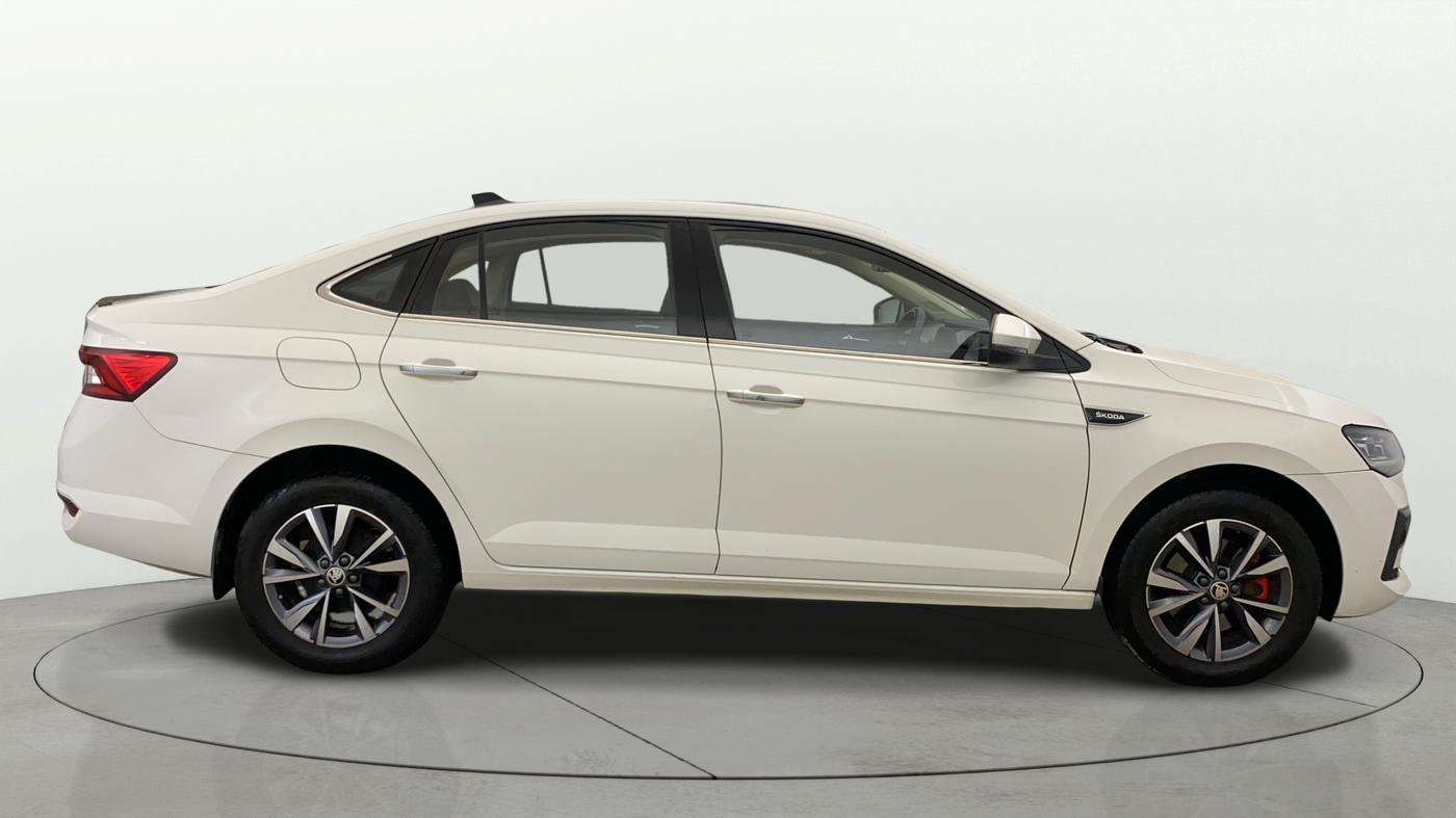 2022 Skoda SLAVIA STYLE 1.5L TSI MT, Petrol, Manual, 17,788 km, Right Side View