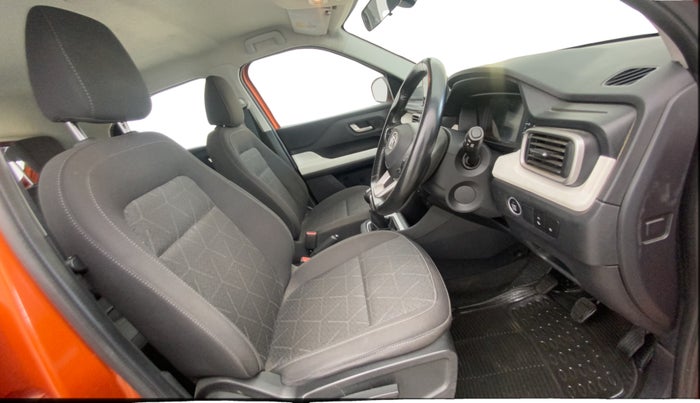 2023 Tata PUNCH CREATIVE  MT, Petrol, Manual, 18,835 km, Right Side Front Door Cabin