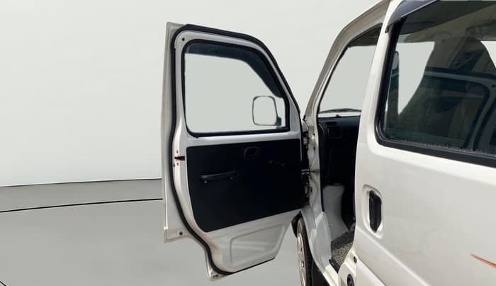 2023 Maruti Eeco 5 STR AC CNG, CNG, Manual, 29,551 km, LHS Front Door