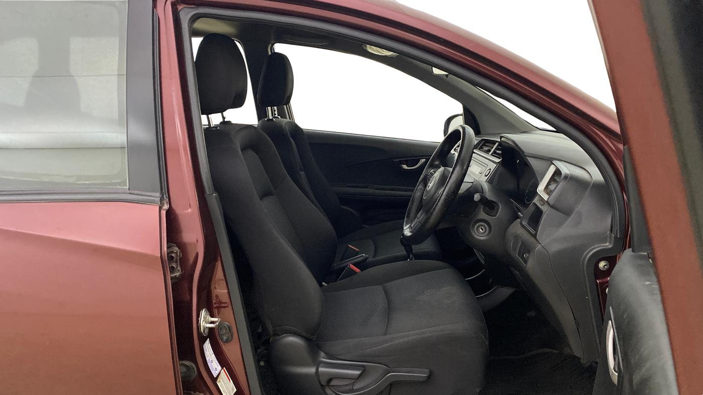 2018 Honda BR-V 1.5L I-VTEC S, Petrol, Manual, 1,16,415 km, Right Side Front Door Cabin