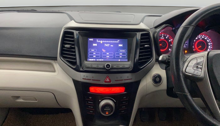 2020 Mahindra XUV300 W8 1.2 PETROL, Petrol, Manual, 31,768 km, Air Conditioner