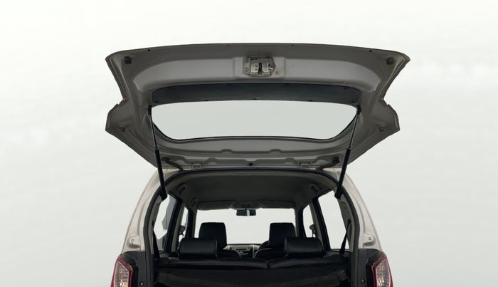 2015 Maruti Wagon R 1.0 VXI, Petrol, Manual, 1,11,487 km, Boot Door Open