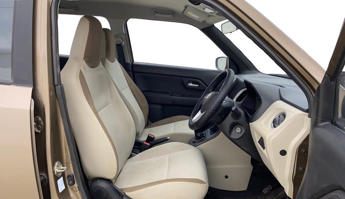 2019 Maruti New Wagon-R ZXI 1.2, Petrol, Manual, 42,900 km, Right Side Front Door Cabin