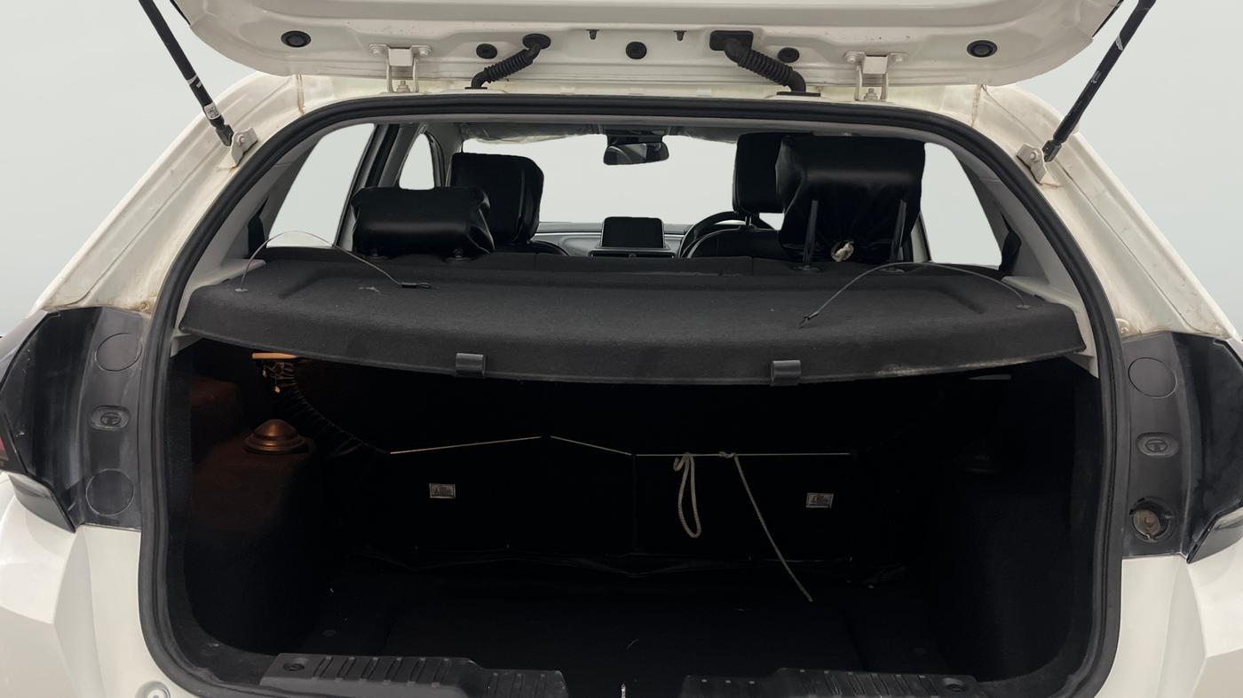 2020 Tata ALTROZ XZ PETROL, Petrol, Manual, 75,469 km, Boot Open Zoomed View