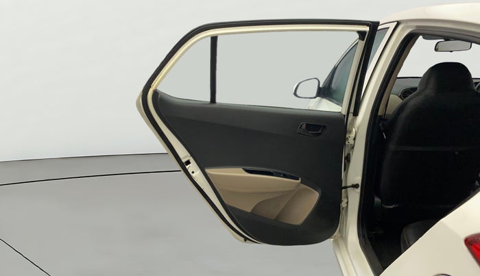 2016 Hyundai Grand i10 MAGNA 1.2 KAPPA VTVT, Petrol, Manual, 99,716 km, LHS Rear Door