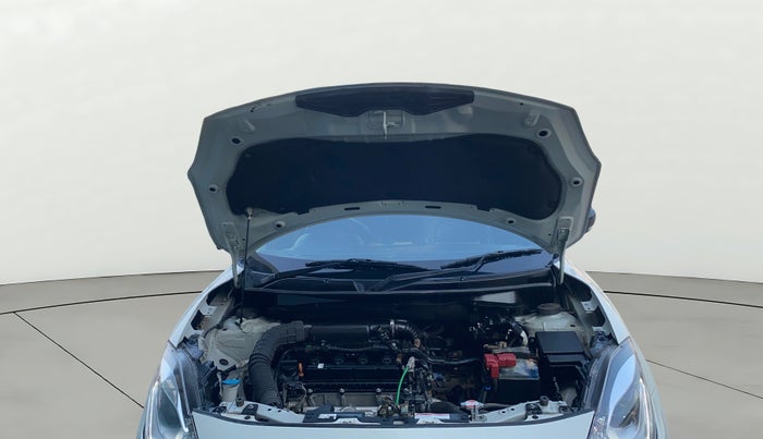 2023 Maruti Swift ZXI PLUS DUAL TONE, Petrol, Manual, 44,029 km, Open Bonet