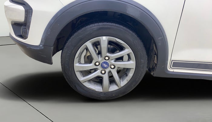 2020 Ford FREESTYLE TITANIUM 1.2 PETROL, Petrol, Manual, 44,725 km, Left Front Wheel