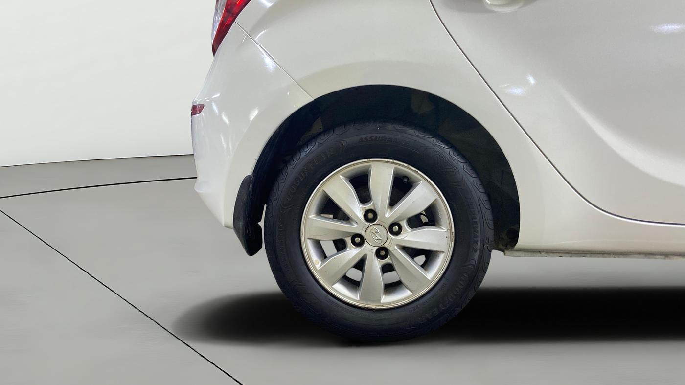 2013 Hyundai i20 SPORTZ 1.2, Petrol, Manual, 87,241 km, Right Rear Wheel