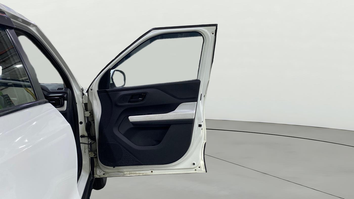 2023 Tata PUNCH PURE MT, Petrol, Manual, 45,900 km, RHS Front Door