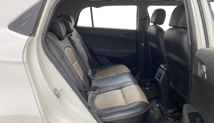 2016 Hyundai Creta SX PLUS AT 1.6 PETROL, Petrol, Automatic, 41,040 km, Right Side Rear Door Cabin