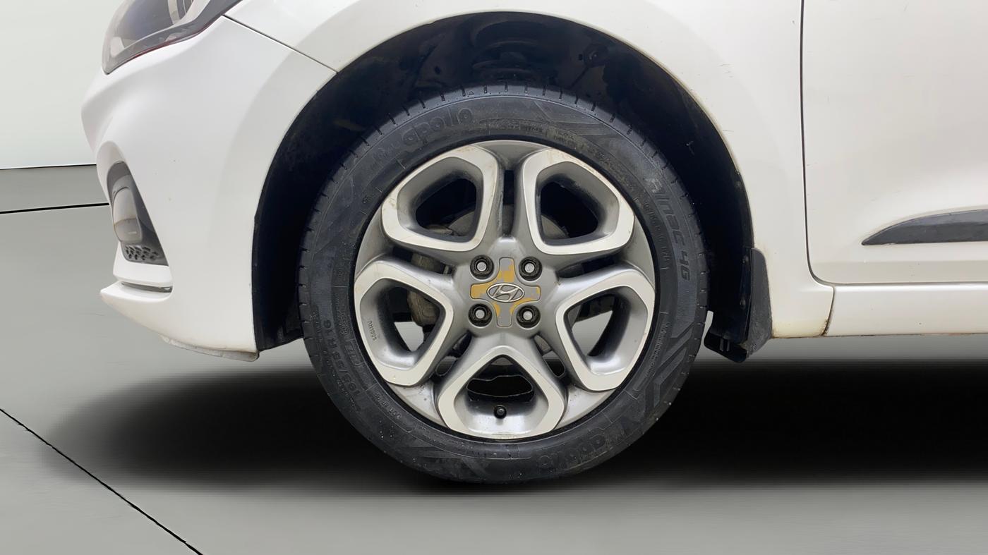 2020 Hyundai NEW I20 ASTA (O) 1.2 MT DUAL TONE, Petrol, Manual, 62,140 km, Left Front Wheel