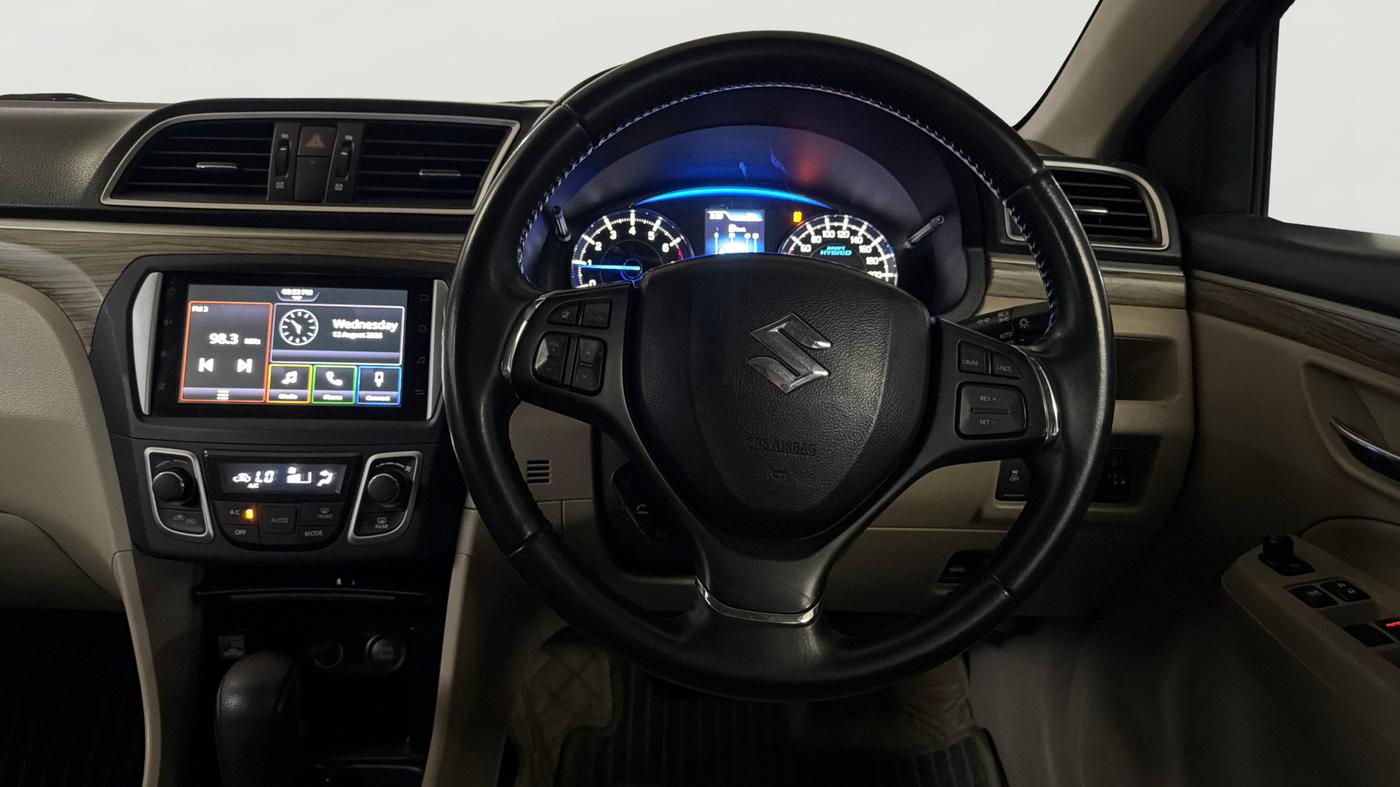 2020 Maruti Ciaz ALPHA  AT 1.5 SHVS PETROL, Petrol, Automatic, 45,678 km, Steering Wheel Close Up