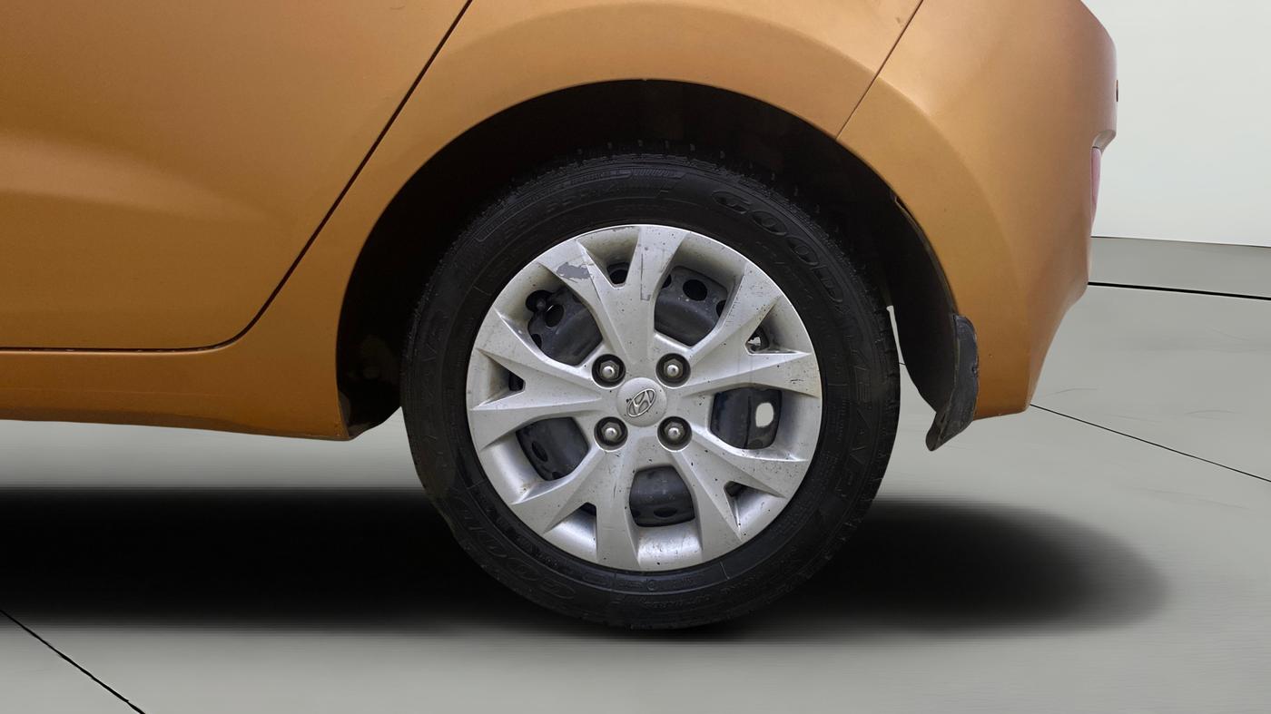2013 Hyundai i10 MAGNA 1.2, CNG, Manual, 34,730 km, Left Rear Wheel