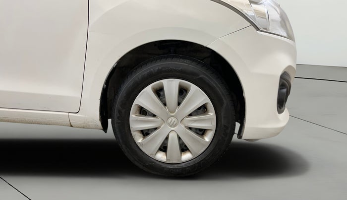 2016 Maruti Ertiga VXI, Petrol, Manual, 96,696 km, Right Front Wheel