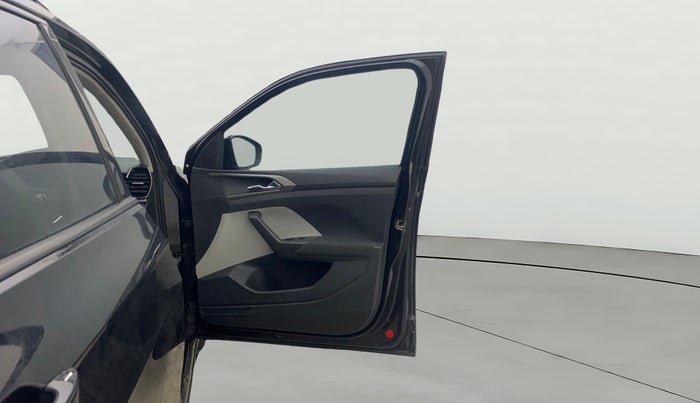 2024 Skoda KUSHAQ AMBITION 1.0L TSI AT, Petrol, Automatic, 5,229 km, RHS Front Door