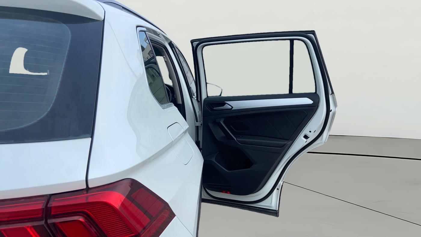 2019 Volkswagen TIGUAN COMFORTLINE TDI AT, Diesel, Automatic, 1,11,225 km, RHS Rear Door