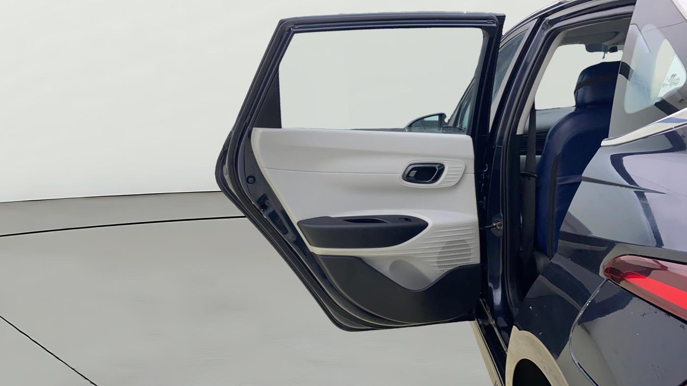 2024 Hyundai NEW I20 Sportz (O) 1.2 IVT, Petrol, Automatic, 19,261 km, LHS Rear Door