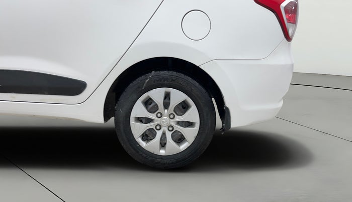 2015 Hyundai Xcent S 1.2, Petrol, Manual, 55,600 km, Left Rear Wheel