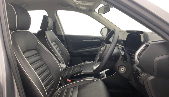 2022 KIA SONET HTK PLUS 1.2, Petrol, Manual, 23,658 km, Right Side Front Door Cabin