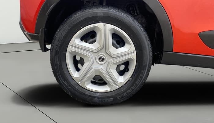2021 Tata NEXON XMA SUNROOF DIESEL, Diesel, Automatic, 1,09,366 km, Right Rear Wheel