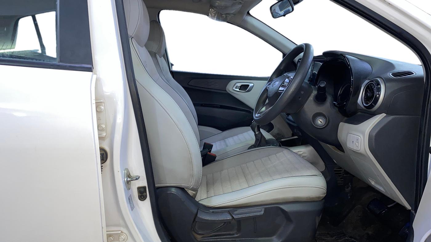 2024 Hyundai GRAND I10 NIOS SPORTZ AMT 1.2 KAPPA VTVT, Petrol, Automatic, 33,844 km, Right Side Front Door Cabin
