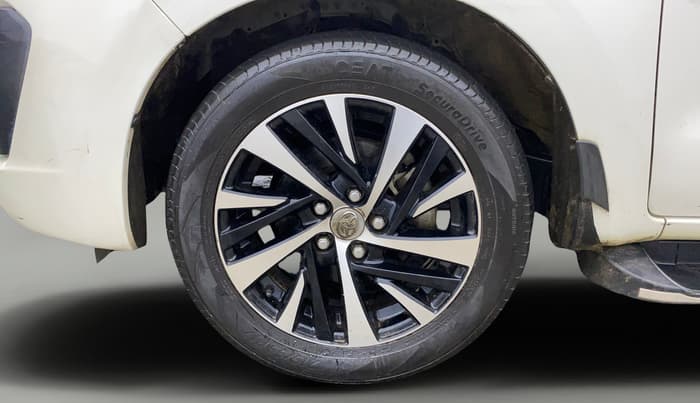 2021 Toyota Innova Crysta 2.7 ZX AT 7 STR, Petrol, Automatic, 59,450 km, Left Front Wheel
