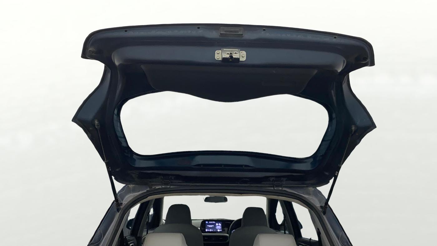 2022 Hyundai GRAND I10 NIOS SPORTZ 1.2 KAPPA VTVT CNG, CNG, Manual, 71,430 km, Boot Door Open