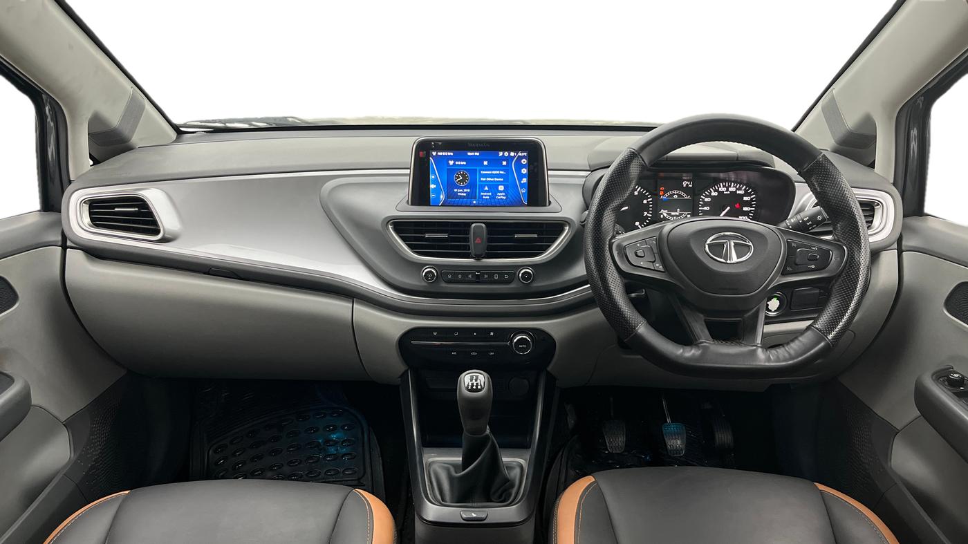 2020 Tata ALTROZ XT PETROL, Petrol, Manual, 45,038 km, Dashboard