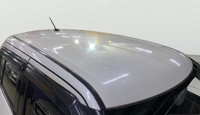 2017 Maruti Swift VXI, Petrol, Manual, 1,15,743 km, Roof