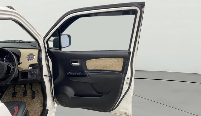 2017 Maruti Wagon R 1.0 VXI+, Petrol, Manual, 88,391 km, RHS Front Door