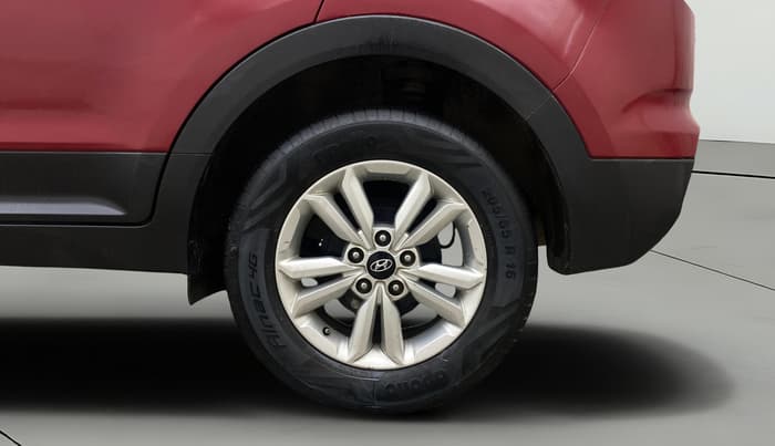 2015 Hyundai Creta SX PLUS 1.6 PETROL, Petrol, Manual, 1,05,261 km, Left Rear Wheel