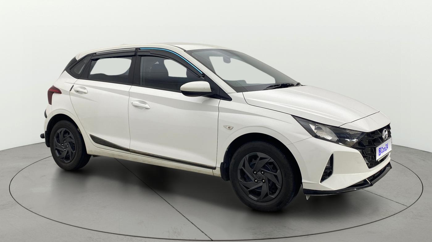 2022 Hyundai NEW I20 MAGNA 1.2 MT, Petrol, Manual, 26,768 km, Right Front Diagonal
