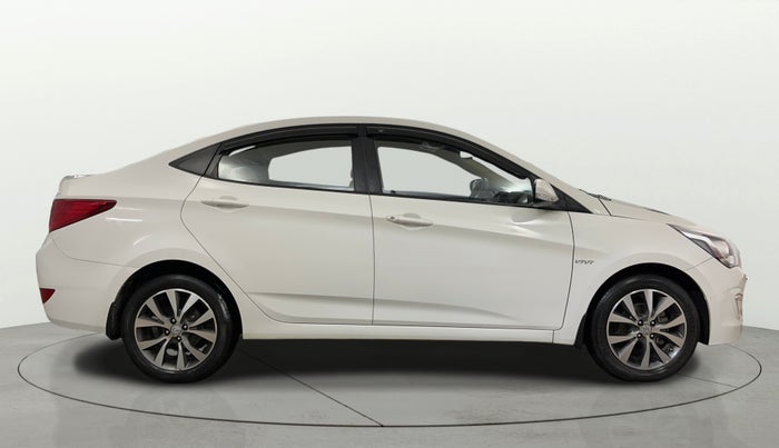 2016 Hyundai Verna 1.6 VTVT SX, Petrol, Manual, 31,443 km, Right Side View