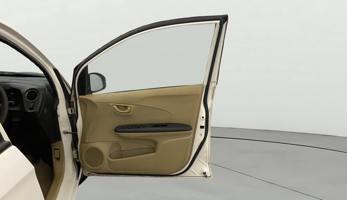 2015 Honda Amaze 1.2L I-VTEC S, Petrol, Manual, 1,13,737 km, RHS Front Door