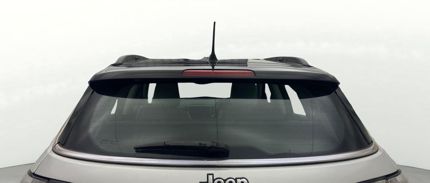 2018 Jeep Compass LIMITED (O) 2.0 DIESEL, Diesel, Manual, 1,22,447 km, Rear Windshield