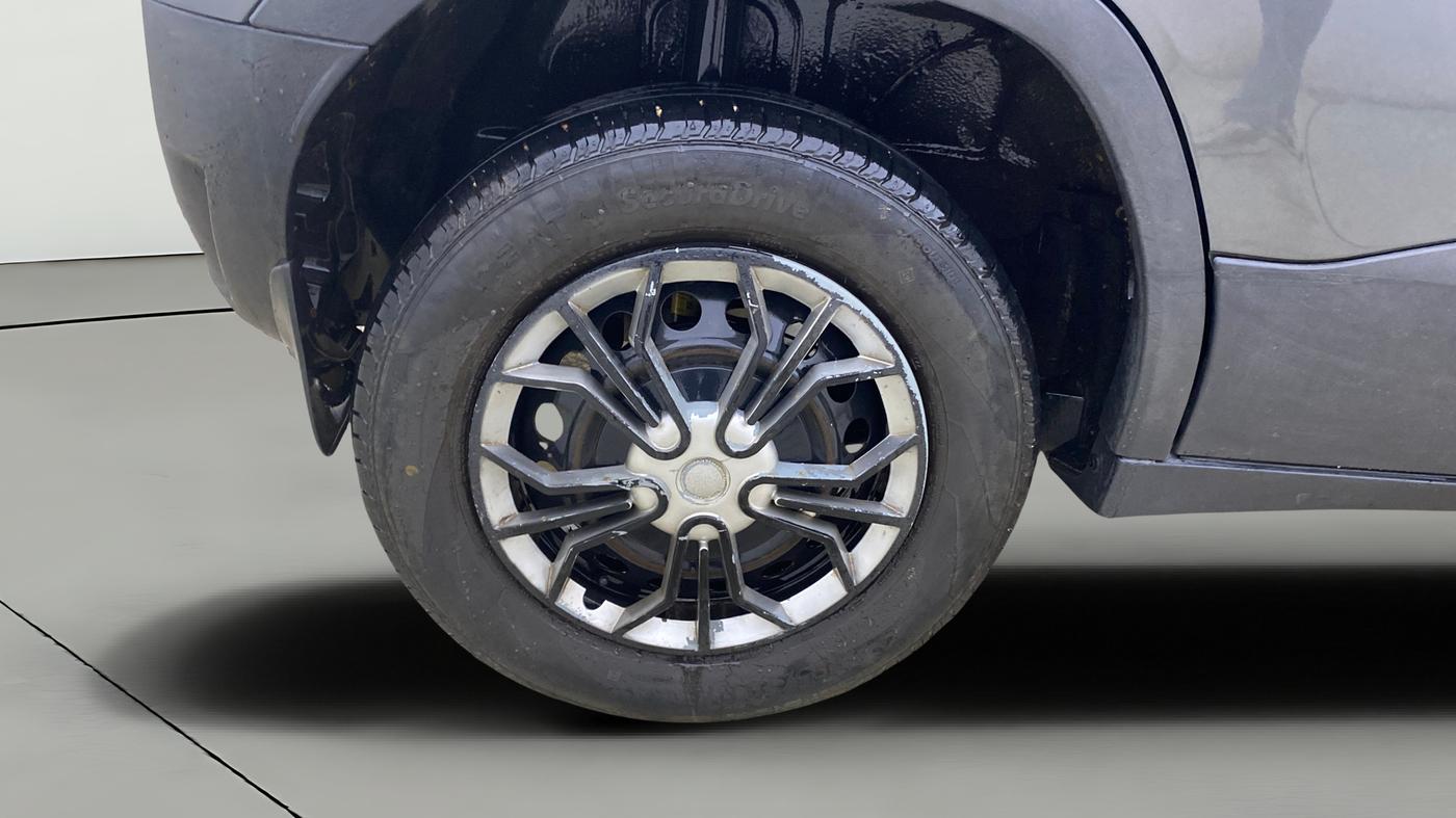 2022 Tata PUNCH PURE MT, Petrol, Manual, 32,453 km, Right Rear Wheel