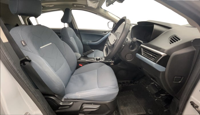 2024 Tata Curvv Creative Plus S 1.2 Petrol 7DCA, Petrol, Automatic, 20,055 km, Right Side Front Door Cabin