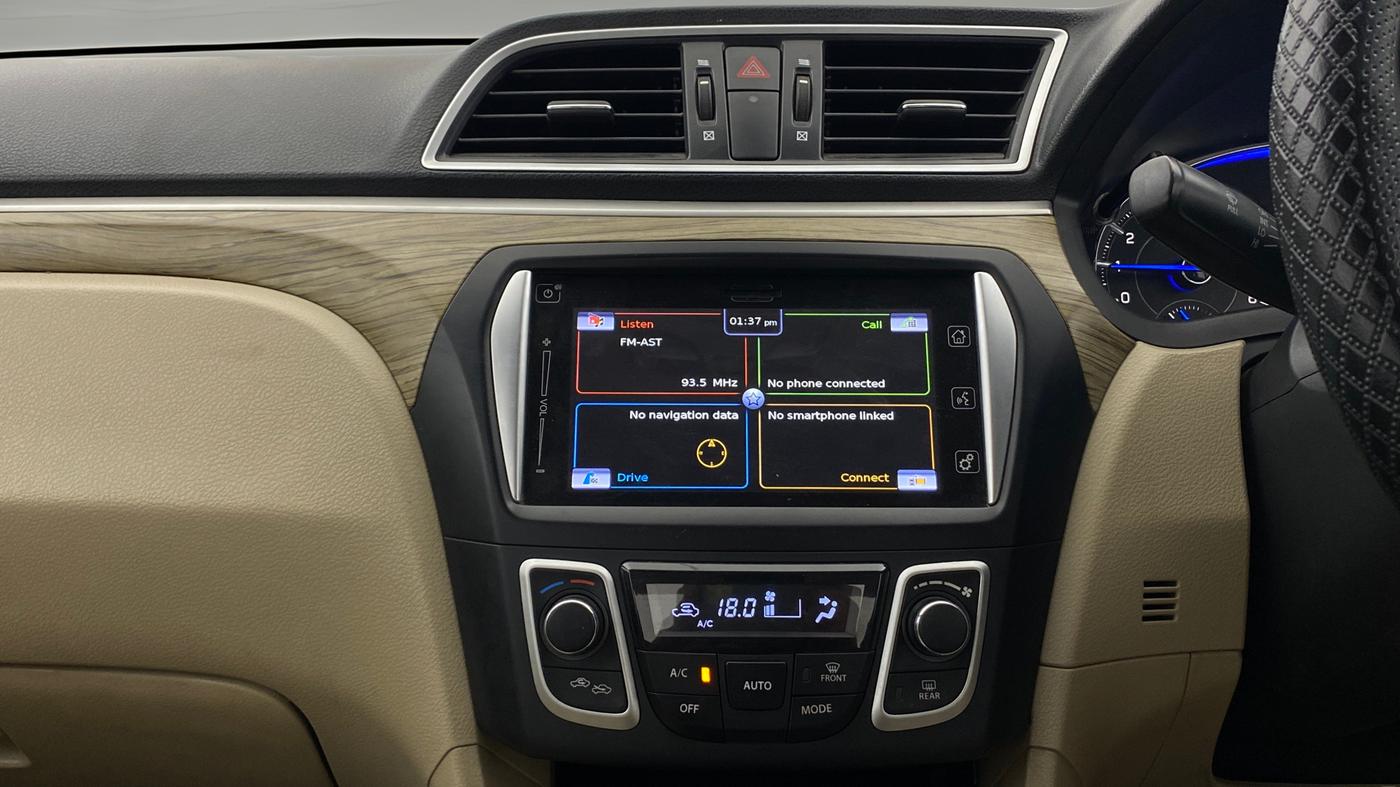 2020 Maruti Ciaz ALPHA  AT 1.5 SHVS PETROL, Petrol, Automatic, 1,09,980 km, Air Conditioner