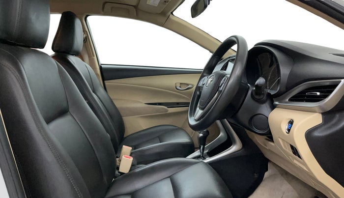 2019 Toyota YARIS G CVT, Petrol, Automatic, 52,353 km, Right Side Front Door Cabin