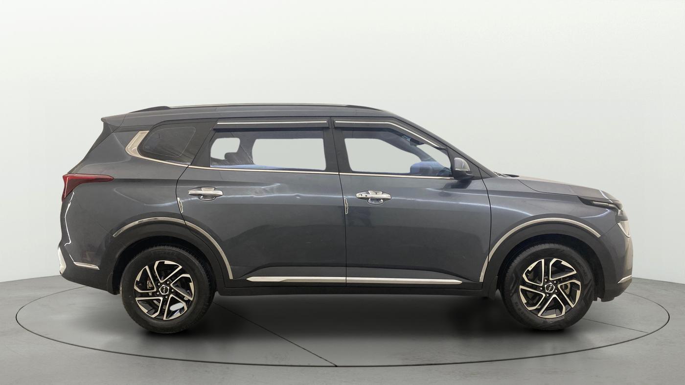 2022 KIA CARENS LUXURY PLUS 1.4 PETROL 7 STR, Petrol, Manual, 44,222 km, Right Side View