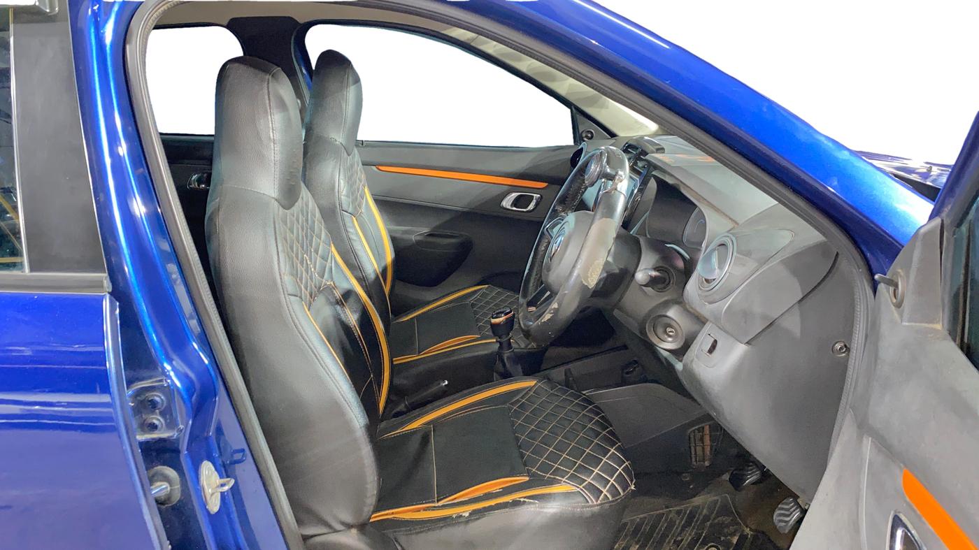 2021 Renault Kwid CLIMBER 1.0 (O), Petrol, Manual, 62,426 km, Right Side Front Door Cabin